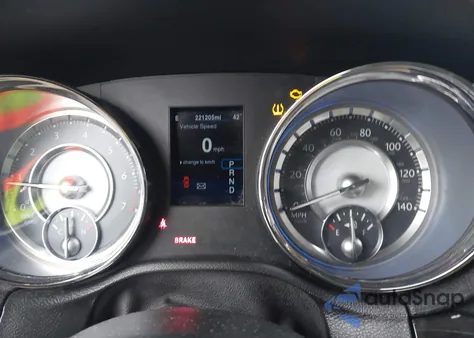 2014 Chrysler 300 z USA, uszkodzony, nr VIN 2C3CCAAG4EH380764